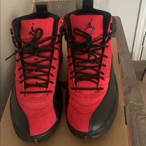 Jordan 12 reverse flu game